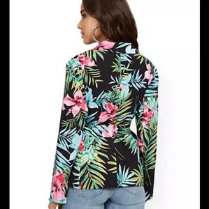 New York And Company floral blazer